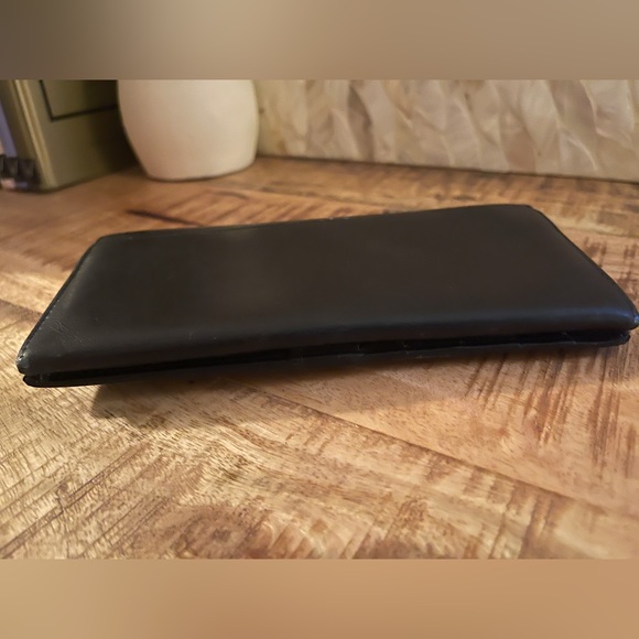 GUCCI Leather Single Fold Long Wallet in Black - Picture 9 of 11